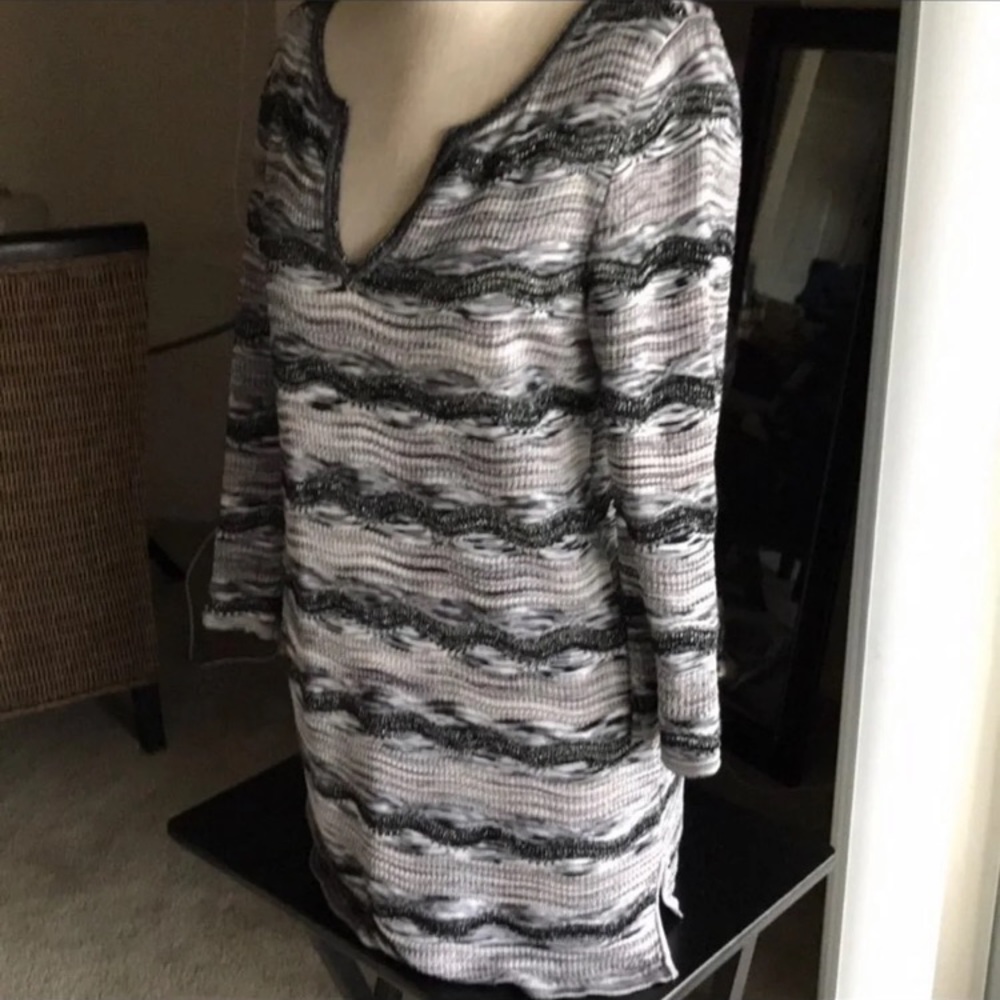 WHBM Tunic - Picture 4 of 4